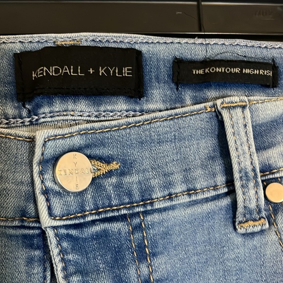 Kendall + Kylie jeans - Picture 4 of 6